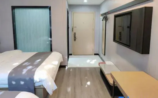Shankee Hotel (Huangchuan Railway Station)
