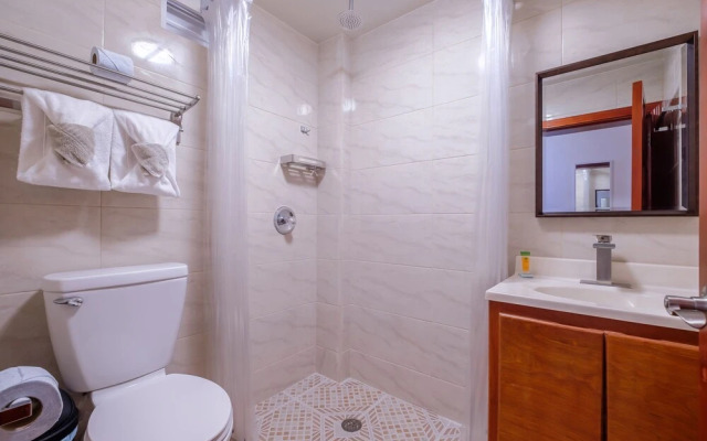 Voyager Sun & Reef Hotel