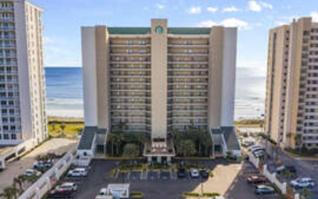 Emerald Towers 605 by Five Star Properties