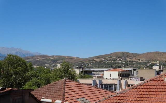 Midia Suites