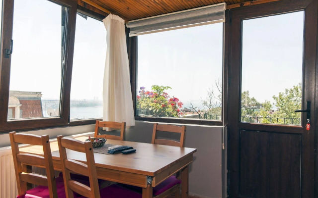 Sunflower Apartments