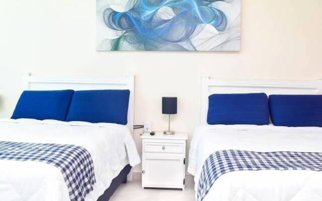 Oceanfront Studio Magnificent Views