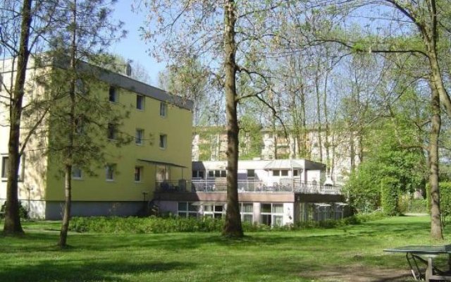 Eduard-Heinrich-Haus - Hostel