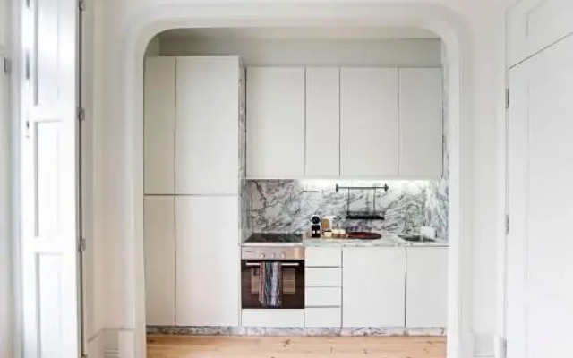 Camões Flat w/ AC & Balcony by LovelyStay