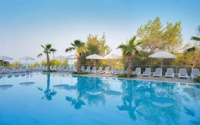 Gava Waterman Milna Resort