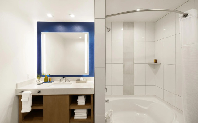 Ayres Hotel San Diego South - Chula Vista