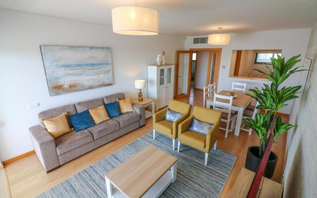 MC Suites Lagos with Pool and sea view