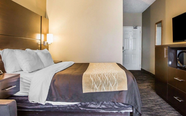 Quality Inn Dayton North - Vandalia