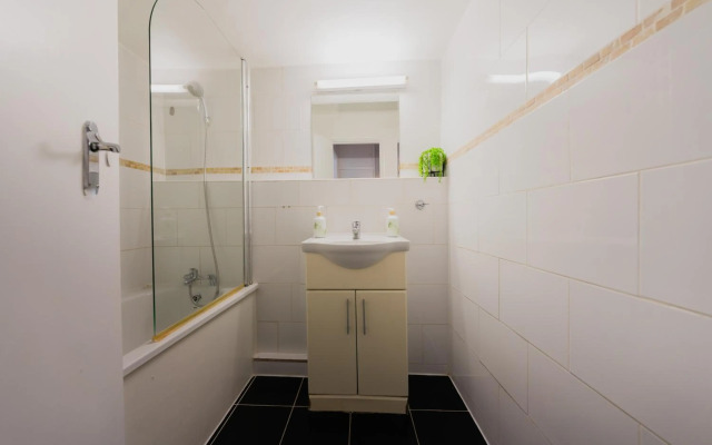 2-bedroom Apartment in Baker Street