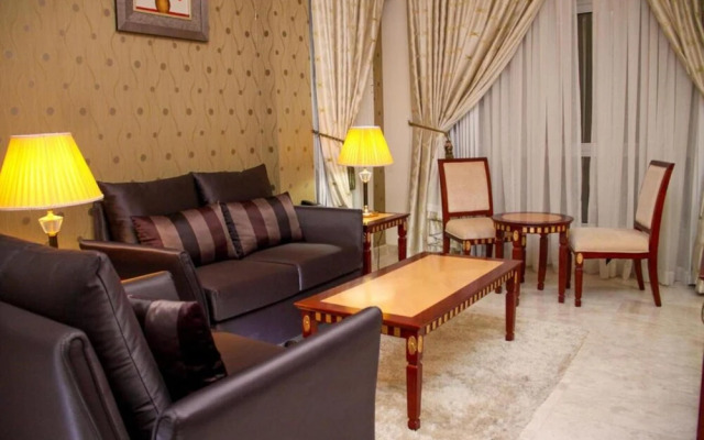 OYO 136 Pioneer Hotel Apartments