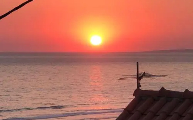 Fonte Da Telha Beach Hostel