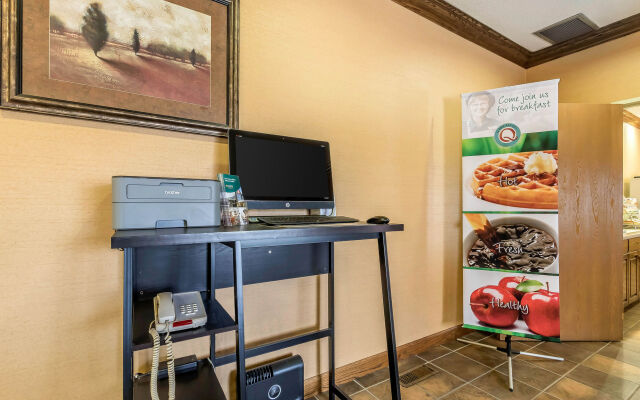 Comfort Inn & Suites