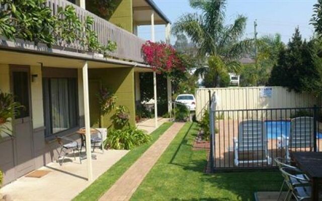 Sandpiper Holiday Units