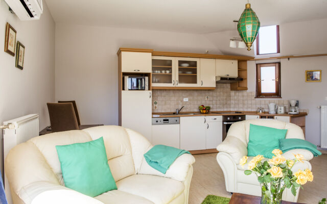 Feng Shui Wellness Apartmanhaz Heviz