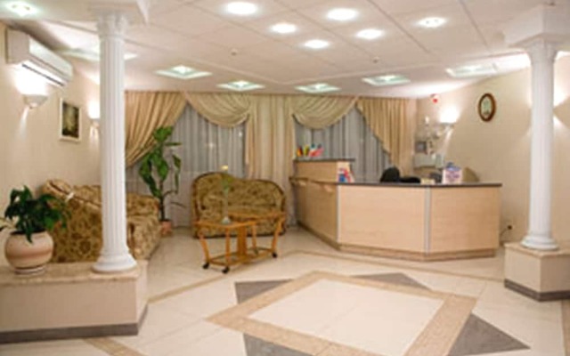 Paradise Hotel