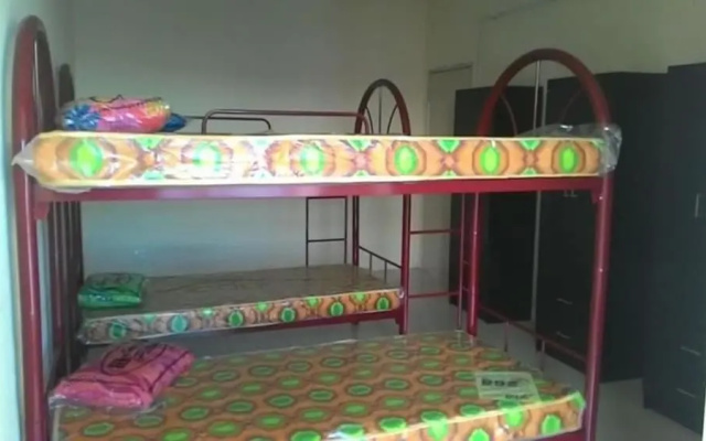 Dorm Melati Pak Abu - Hostel