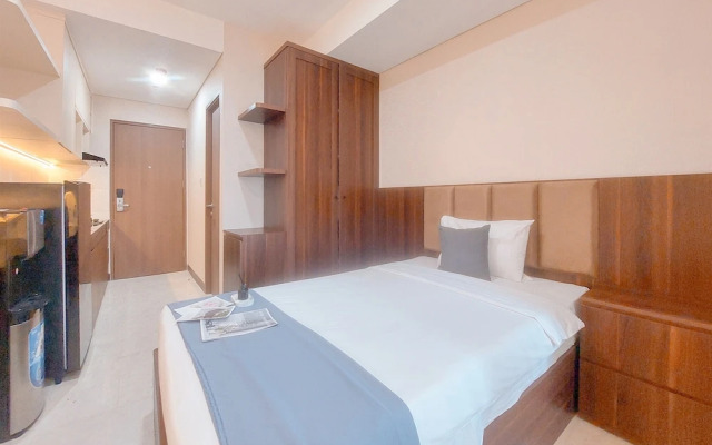 Minimalist And Warm Studio Apartment At B Residence