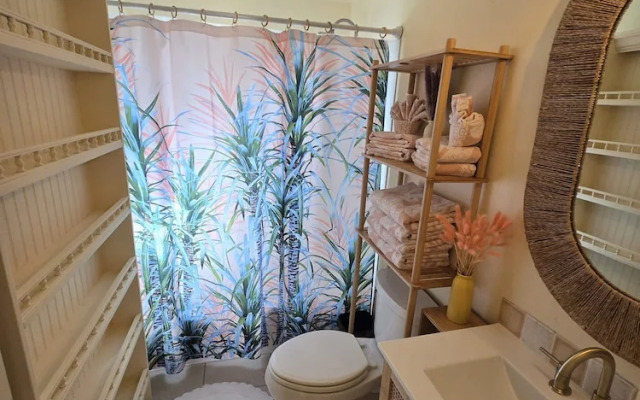 4 Bedroom Studio Luxury Suite