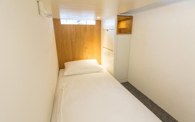 Muiu Inn Capsule Hotel