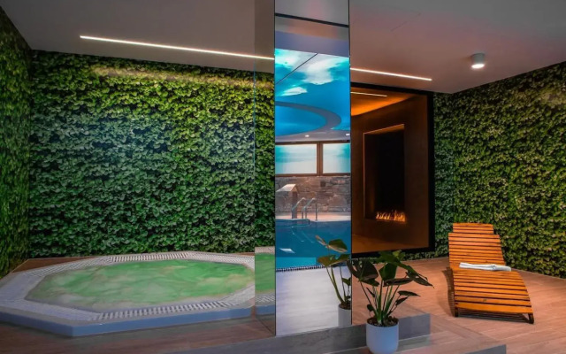 Hotel Crocus