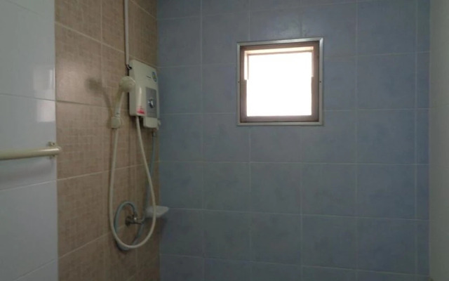 4 Bedroom Villa Private Pool Central Pattaya 15 min Away