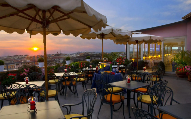 Marcella Royal Hotel - Rooftop Garden