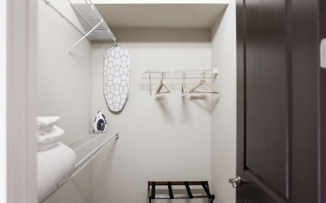 Furnished Apartments in Midtown