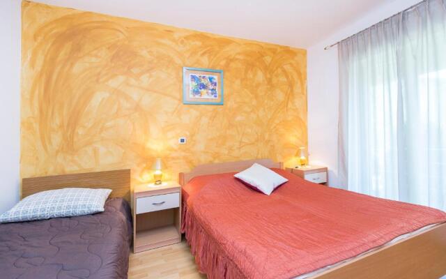 Apartment Ana