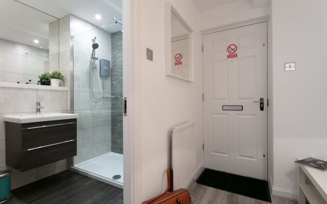 Forbes Retreat - Donnini Apartments