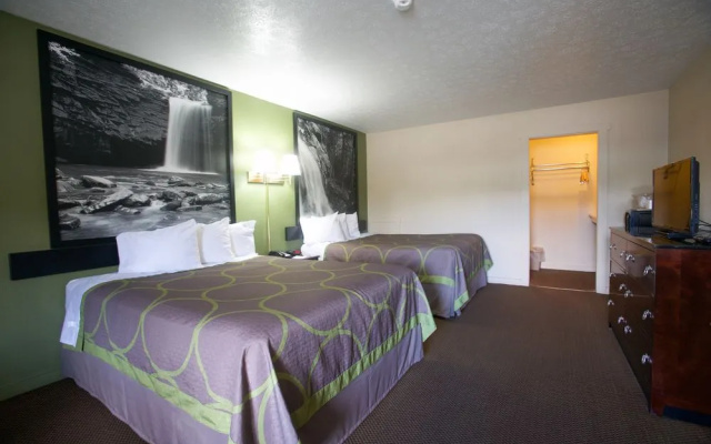 Super 8 Christiansburg