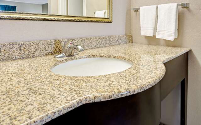 Super 8 by Wyndham Lakeland