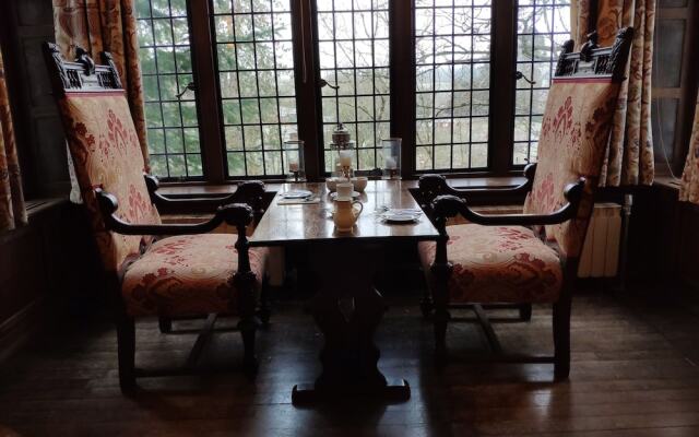 Caer Beris Manor