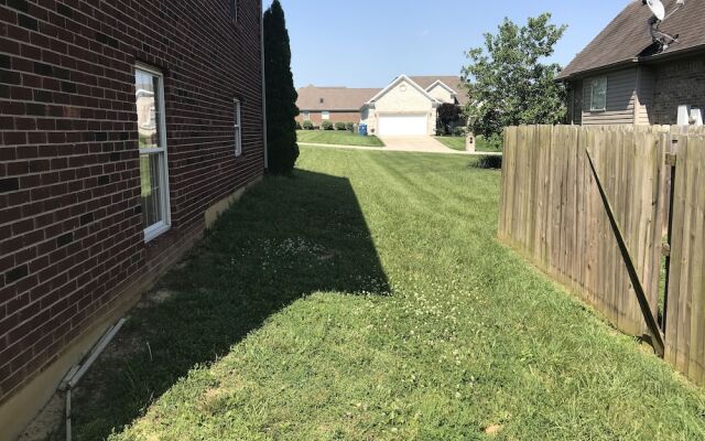 New Albany 3 BR Walkout Apartment