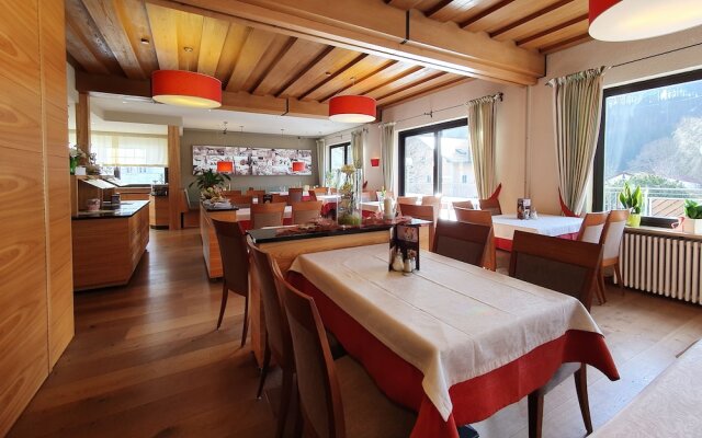 Hotel & Gasthof Zur Linde