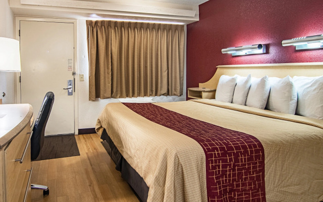 Red Oak Inn Detroit - Southfield