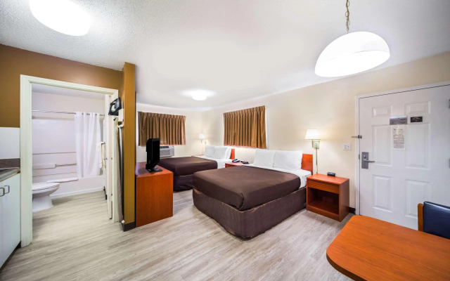 Suburban Studios Biloxi North Area
