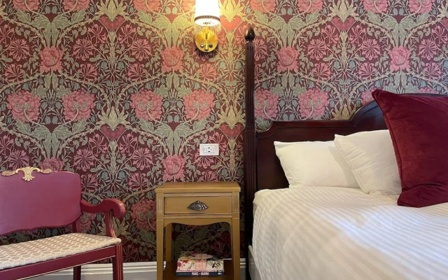 Emerson Inn
