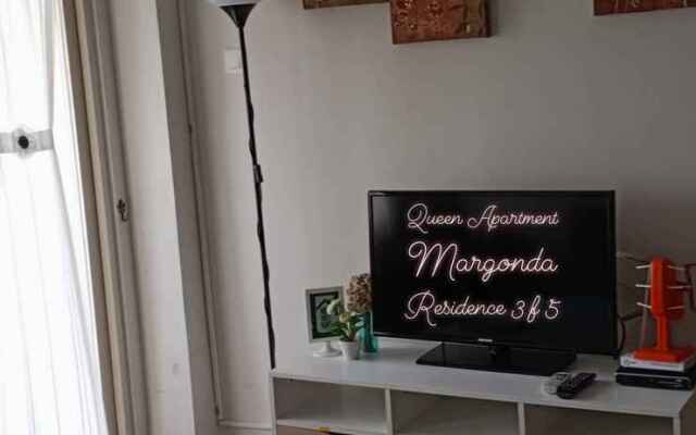 Queen Apartment Margonda Residence 3 & 5 By Chika