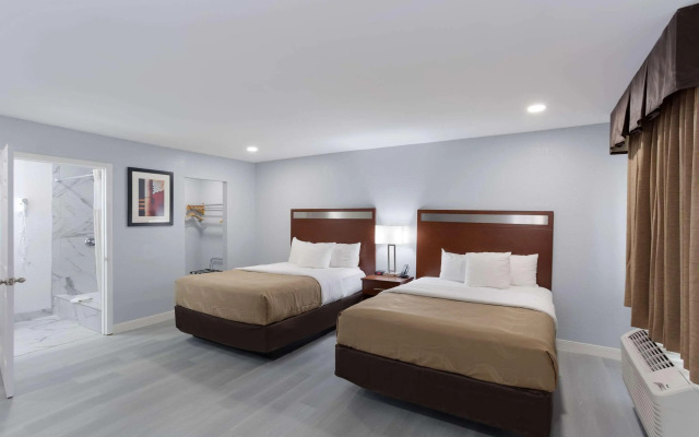 Quality Inn Redding near I-5