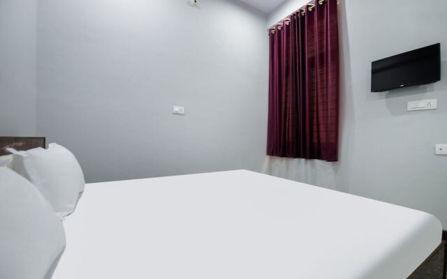 OYO 45931 Hotel Ganesham