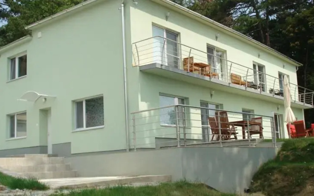 Balatoni-Panoráma Apartmanház