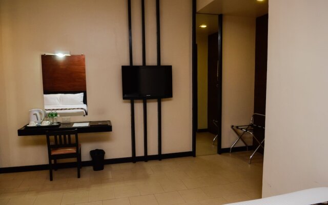 Square Suites