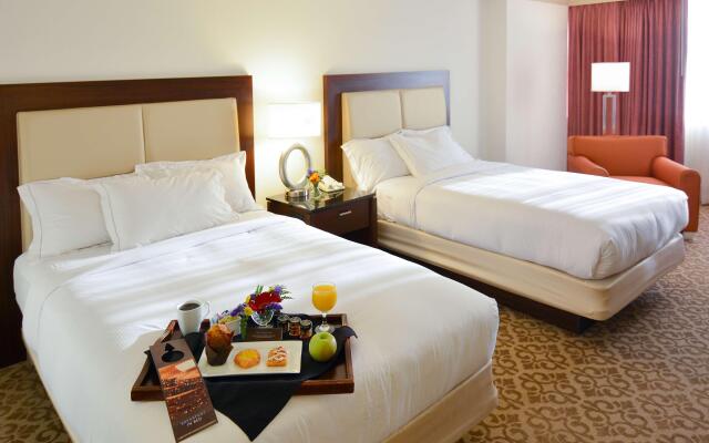 Hilton Palm Beach PBI