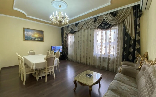 Large 5 bedroom VIP Villa 2