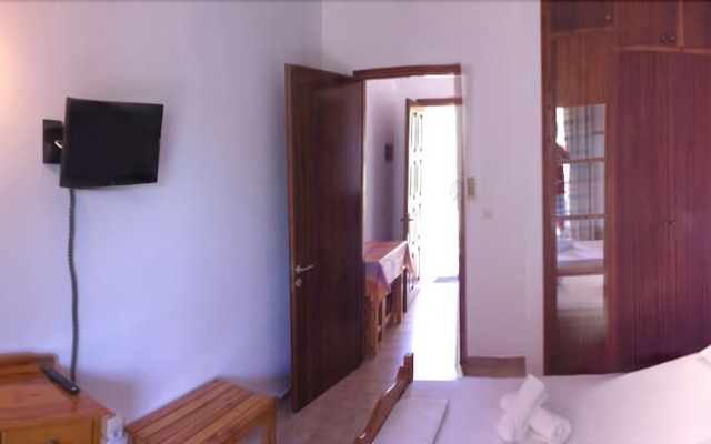 Reggis Apartments