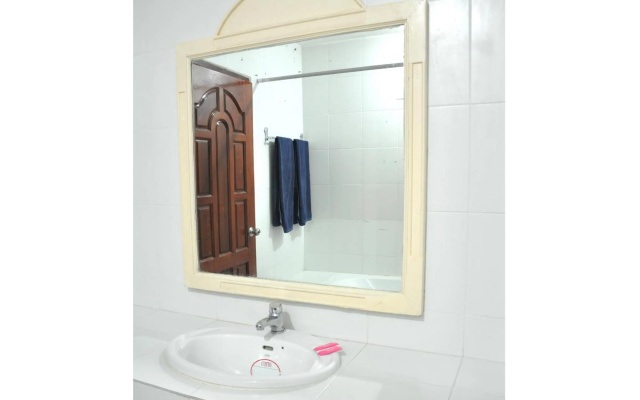 Highfive Guest House