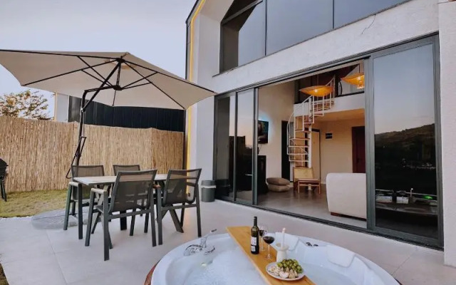 Bohemi Villa Bungalov