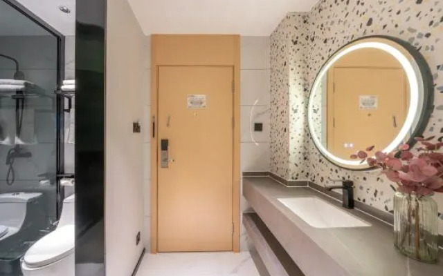 Chengji Hotel (Guigang National Culture Park)