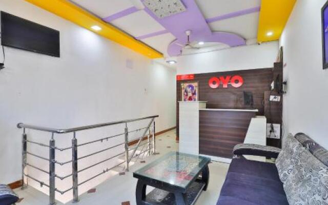 Oyo 24921 Hotel Shree