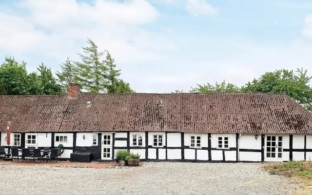 7 Person Holiday Home in Grenaa